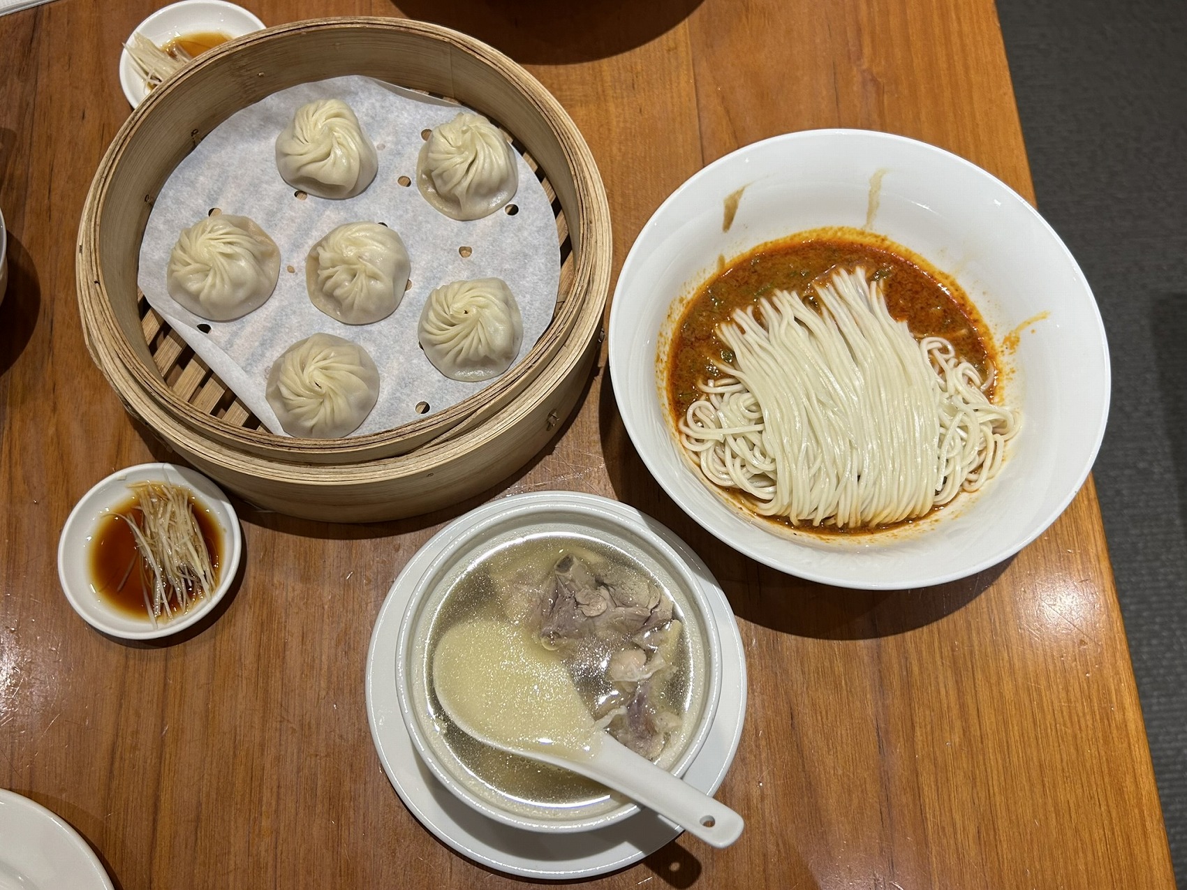 台湾旅8・ゆっくり過ごせるカフェ【Dreamers Coffee Roasters】＆定番【鼎泰豊】で旅のシメ